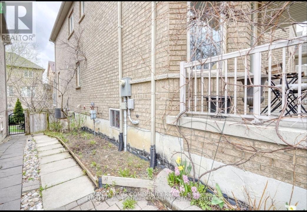 Basement - 20 Seiffer Crescent, Richmond Hill, Ontario  L4E 0J1 - Photo 2 - N13177746