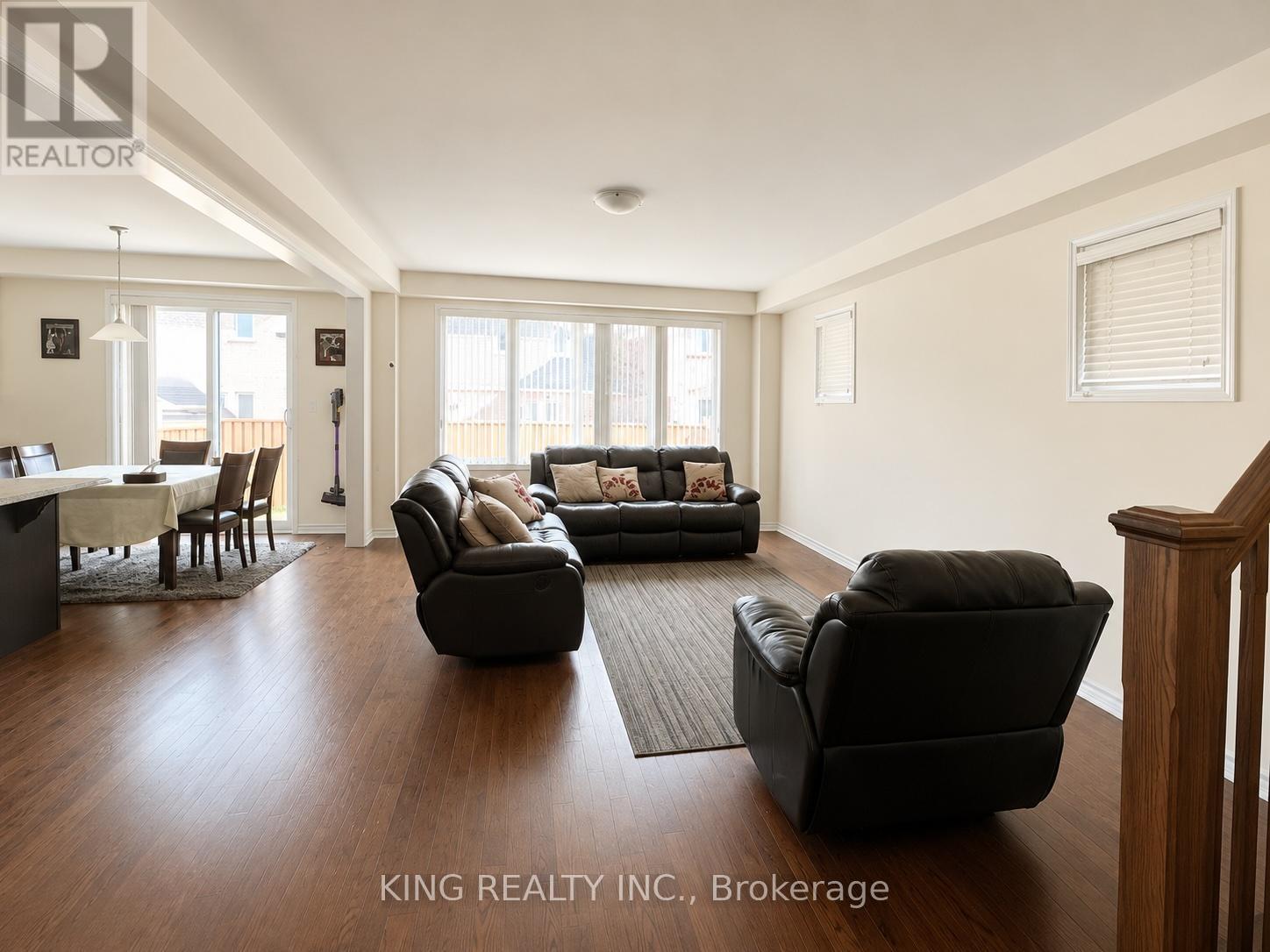 # Unit 1 - 349 Grovehill Crescent, Kitchener, Ontario  N2R 0K8 - Photo 3 - X13176416