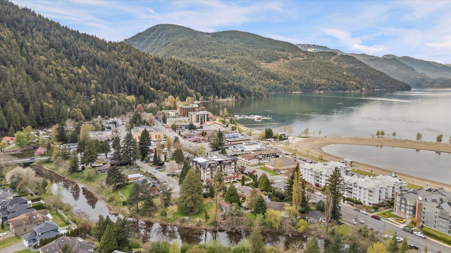 231 Spruce Street, Harrison Hot Springs, Harrison Hot Springs, British Columbia  V0M 1K0 - Photo 25 - R3127133