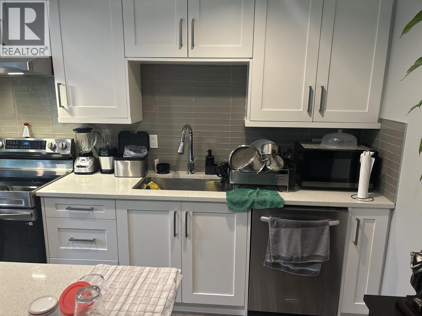 Suite 1460 Avondale Street, Coquitlam, British Columbia  V3E 0B2 - Photo 3 - R3111754