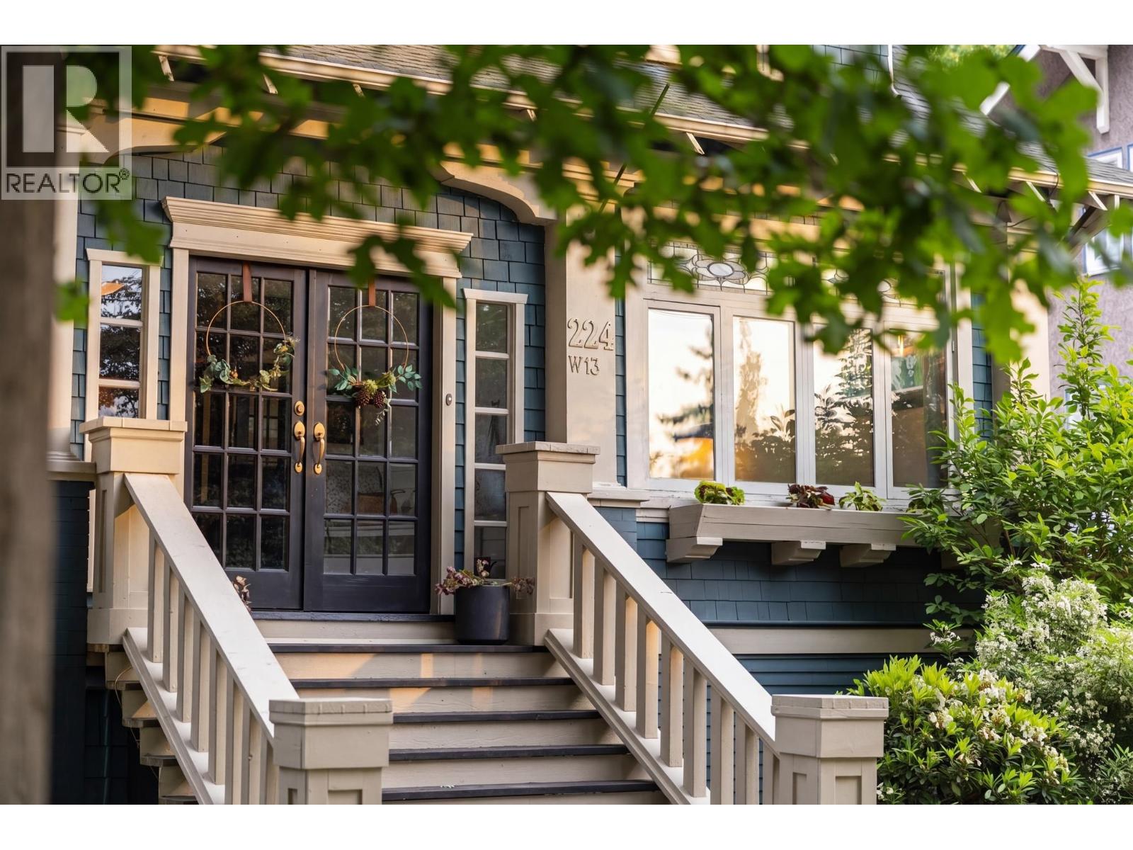 224 W 13th Avenue, Vancouver, British Columbia  V5Y 1V9 - Photo 2 - R3128382