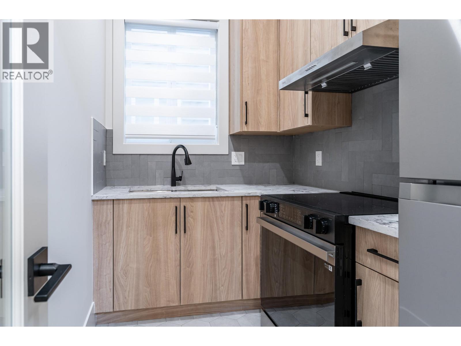 1533 Manning Avenue, Port Coquitlam, British Columbia  V3B 1K6 - Photo 10 - R3128400