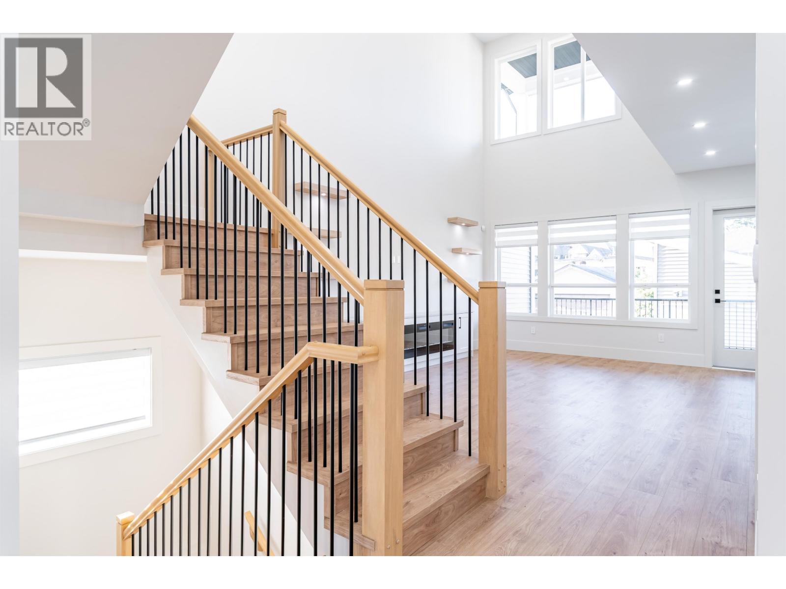 1533 Manning Avenue, Port Coquitlam, British Columbia  V3B 1K6 - Photo 4 - R3128400