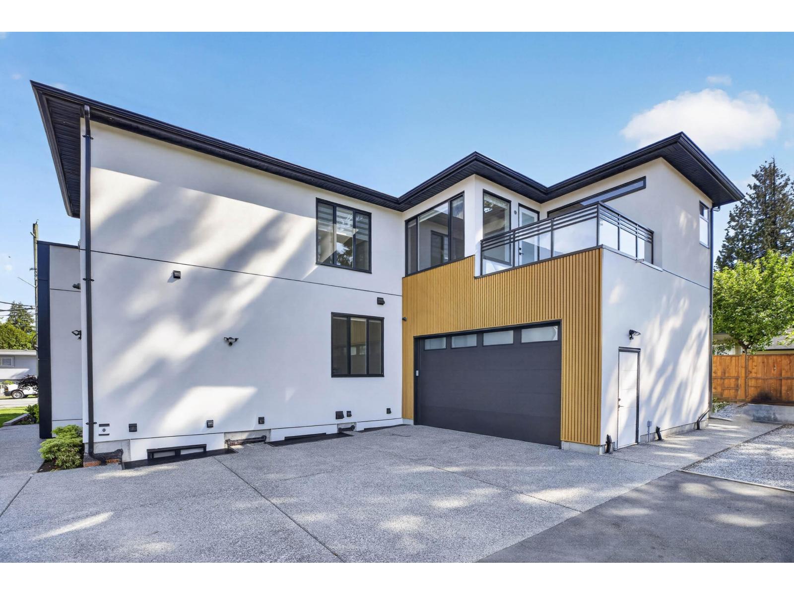 10925 Oriole Drive, Surrey, British Columbia  V3R 5A4 - Photo 4 - R3128161