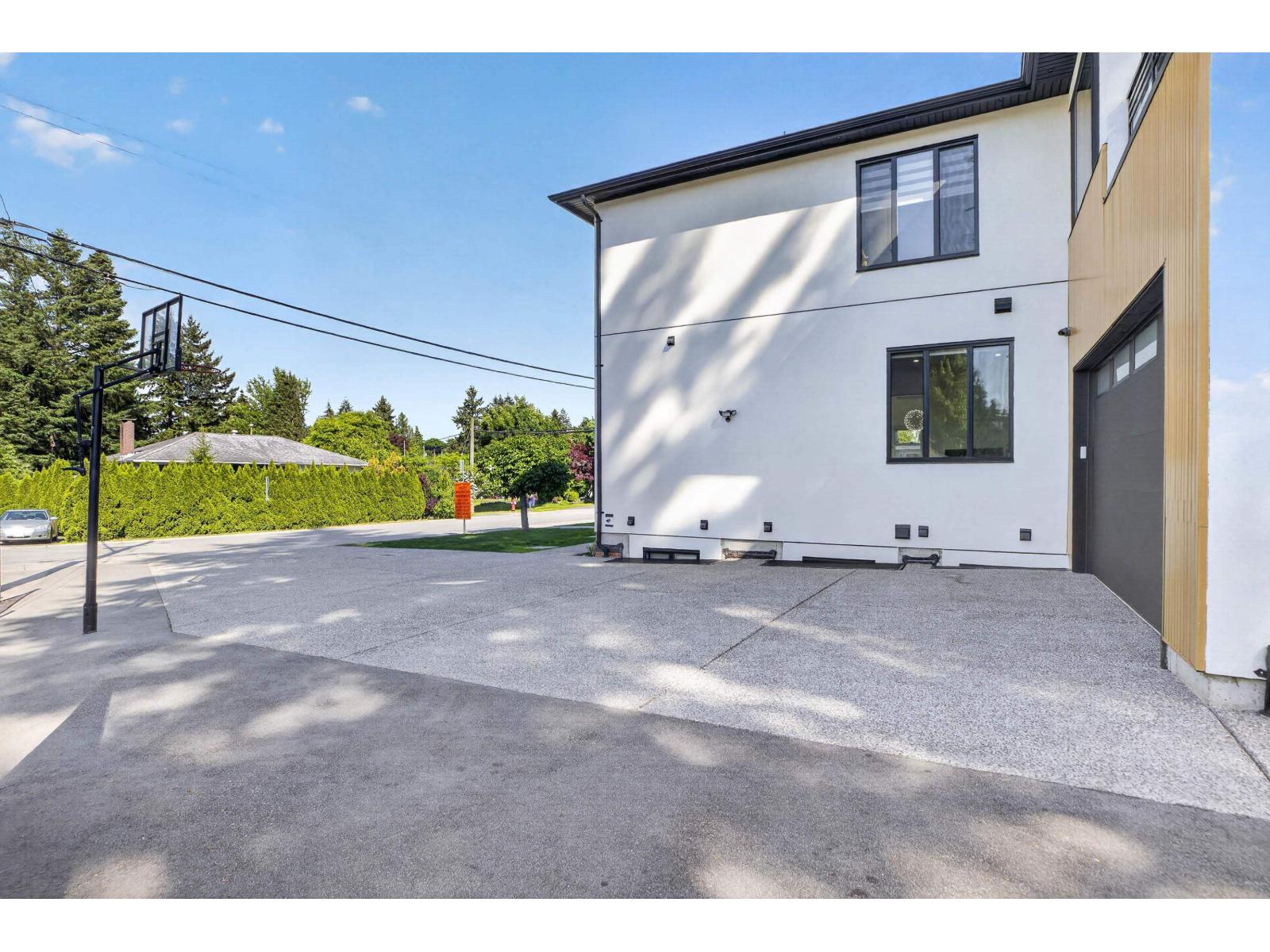10925 Oriole Drive, Surrey, British Columbia  V3R 5A4 - Photo 5 - R3128161