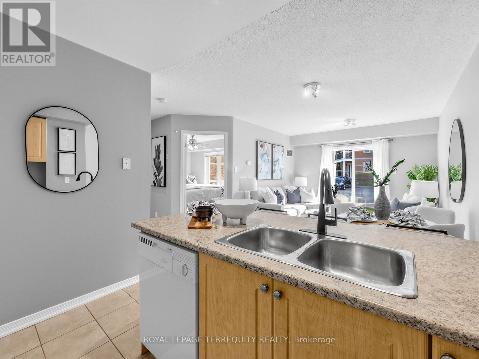 102 - 124 Aspen Springs Drive, Clarington, Ontario  L1C 0G8 - Photo 8 - E13094362