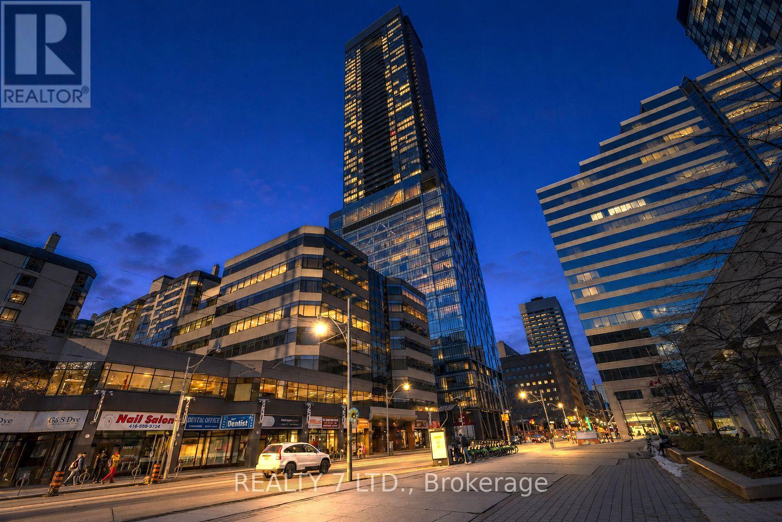 3902 - 488 University Avenue, Toronto, Ontario  M5G 0C1 - Photo 3 - C13081344