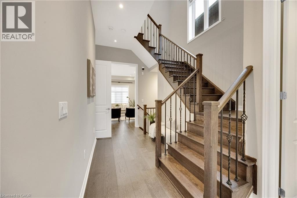 34 Carnegie Drive, Oakville, Ontario  L6H 0V8 - Photo 5 - 40832041