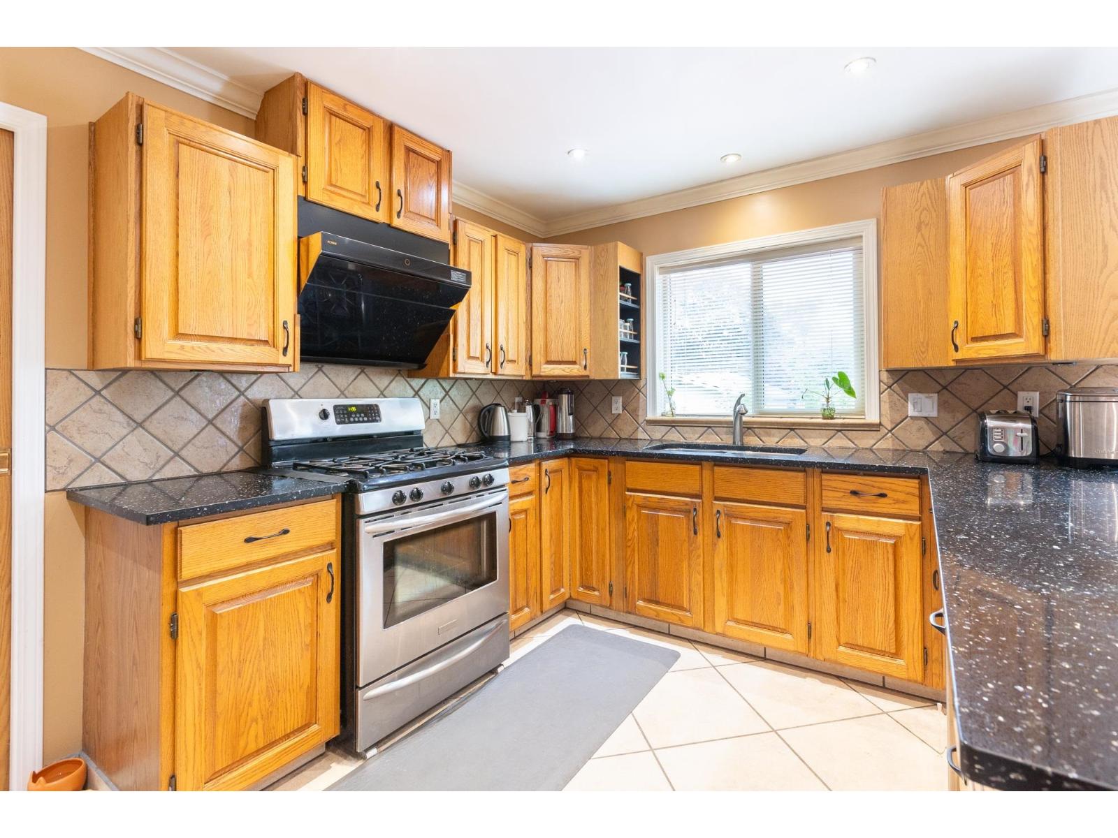 13474 67 Avenue, Surrey, British Columbia  V3W 6L9 - Photo 13 - R3126768