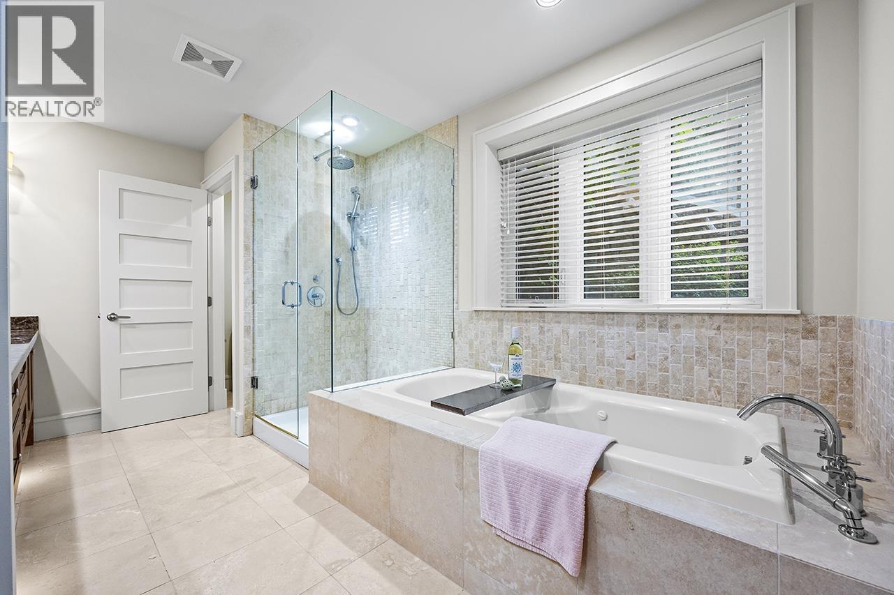 2546 Marr Creek Court, West Vancouver, British Columbia  V7S 0A3 - Photo 32 - R3080007