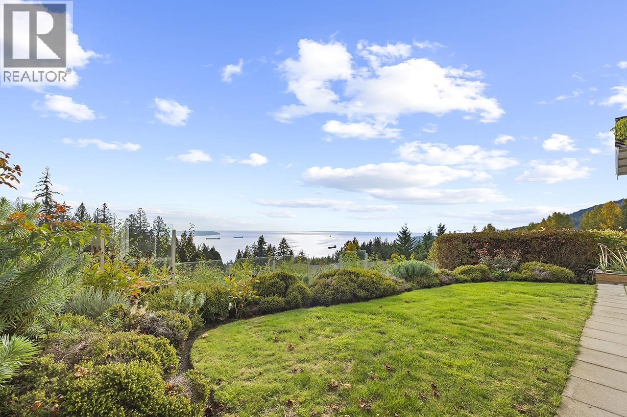 2546 Marr Creek Court, West Vancouver, British Columbia  V7S 0A3 - Photo 37 - R3080007