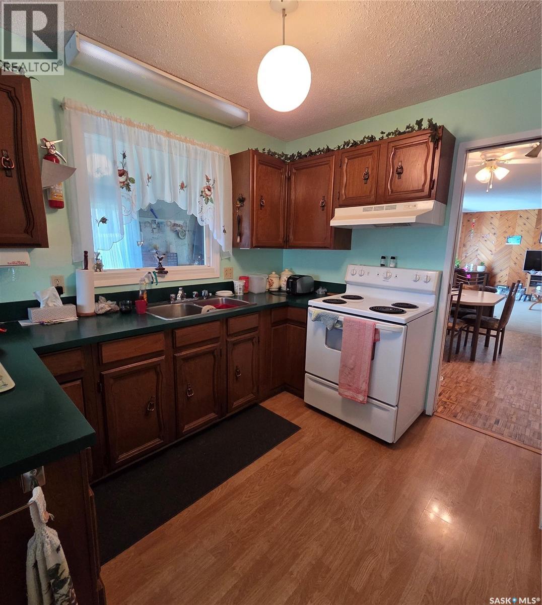 1308 98th Street, Tisdale, Saskatchewan  S0E 1T0 - Photo 10 - SK037242