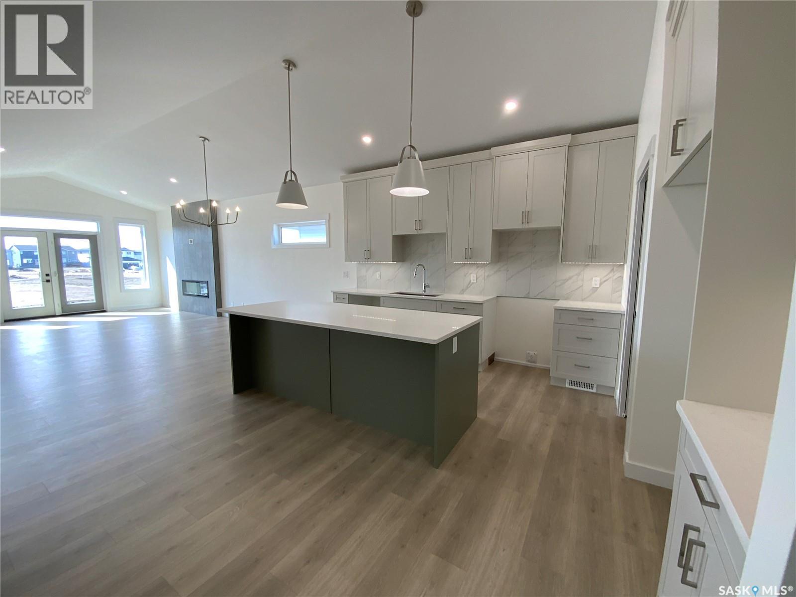 242 Doran Way, Saskatoon, Saskatchewan  S7H 4N2 - Photo 2 - SK037209
