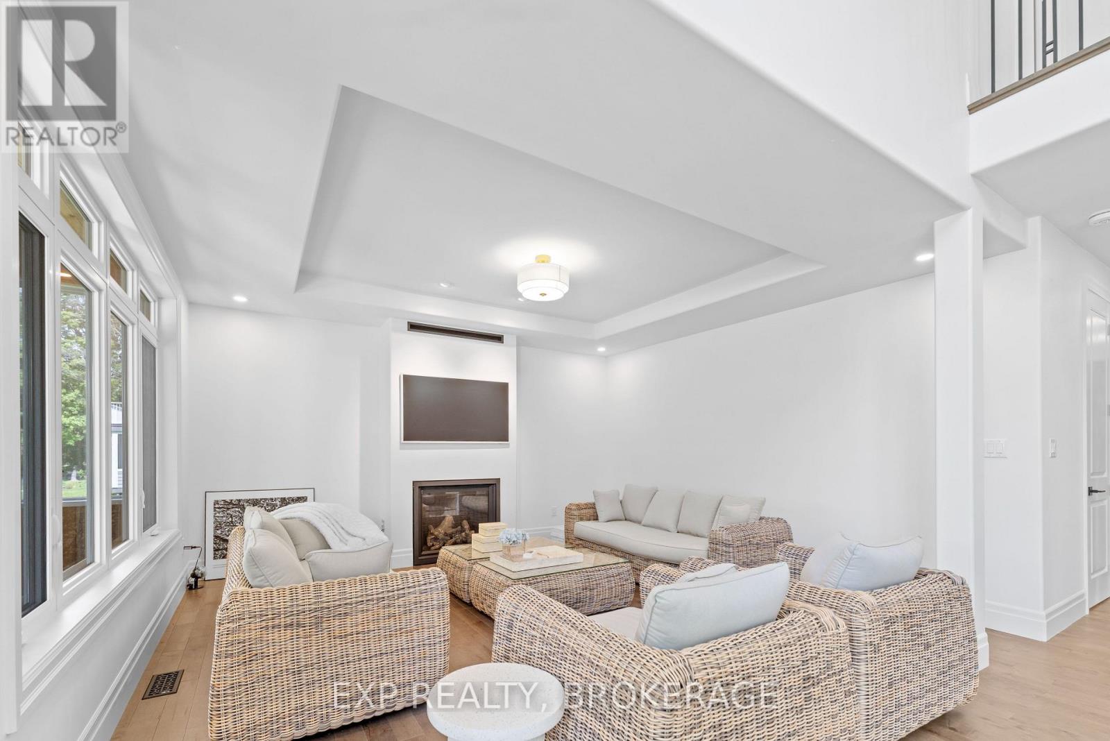 101 Villeneuve Drive, Prince Edward County, Ontario  K0K 2T0 - Photo 22 - X12940772