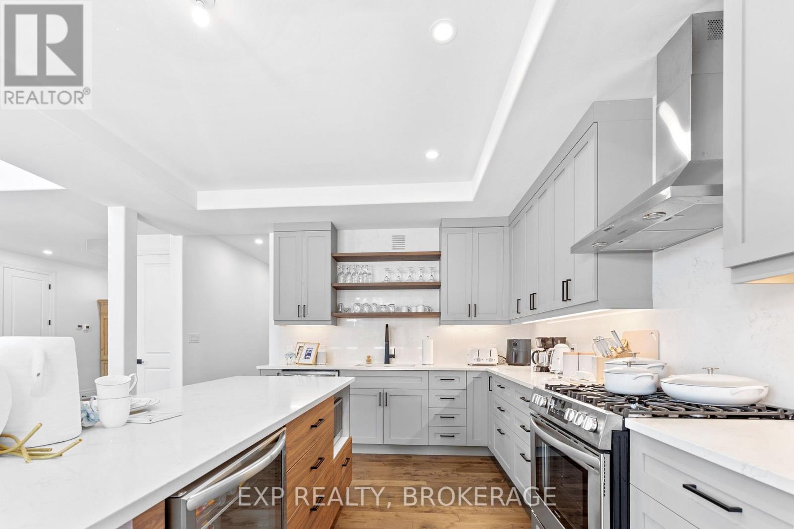 101 Villeneuve Drive, Prince Edward County, Ontario  K0K 2T0 - Photo 18 - X12940772