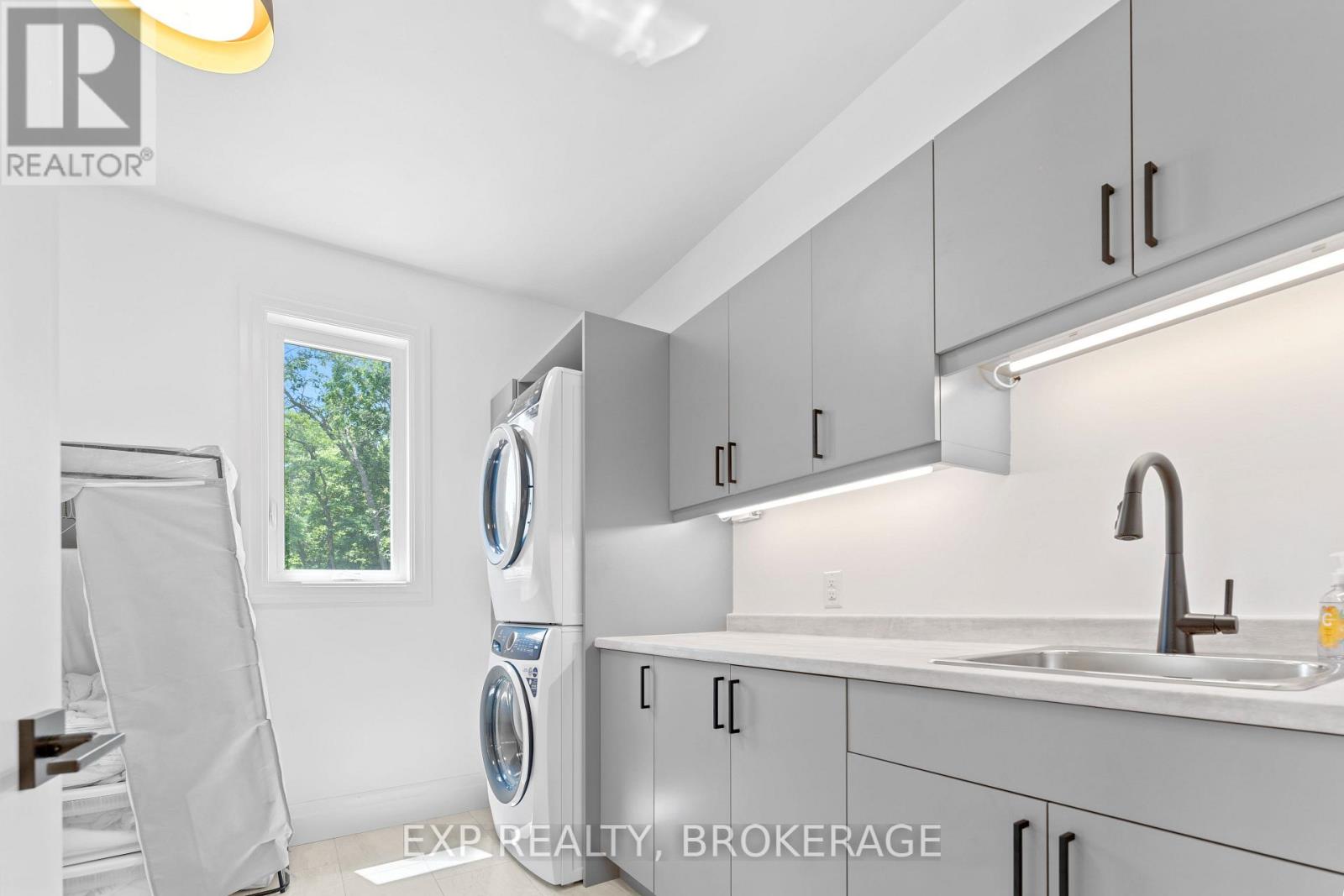 101 Villeneuve Drive, Prince Edward County, Ontario  K0K 2T0 - Photo 26 - X12940772