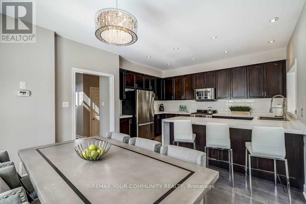 100 Westolivia Trail, Vaughan, Ontario  L4J 0C2 - Photo 10 - N13178676