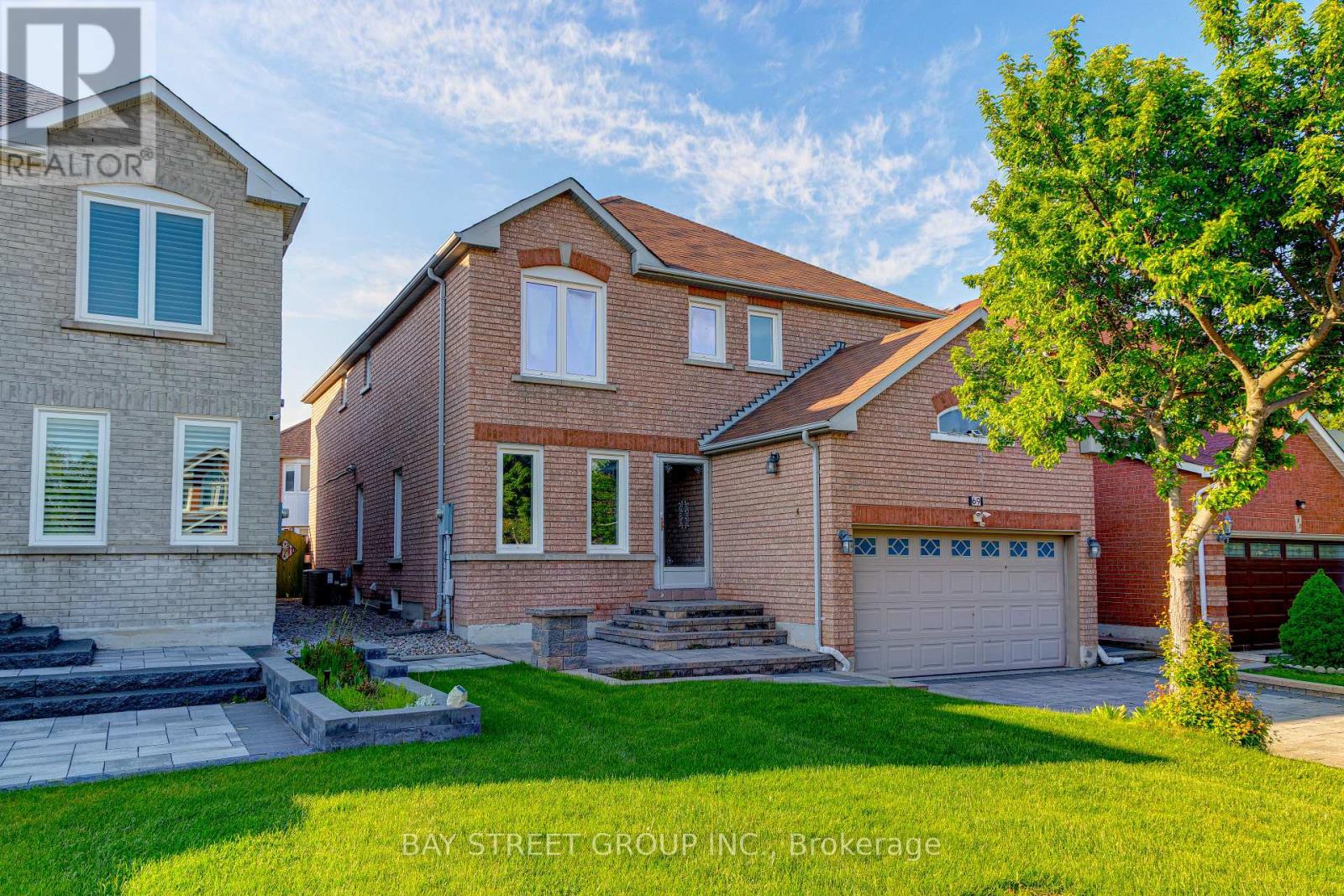 69 Bilbermar Drive, Richmond Hill, Ontario  L4S 1B9 - Photo 2 - N13179018