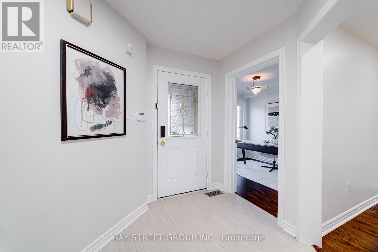 69 Bilbermar Drive, Richmond Hill, Ontario  L4S 1B9 - Photo 4 - N13179018