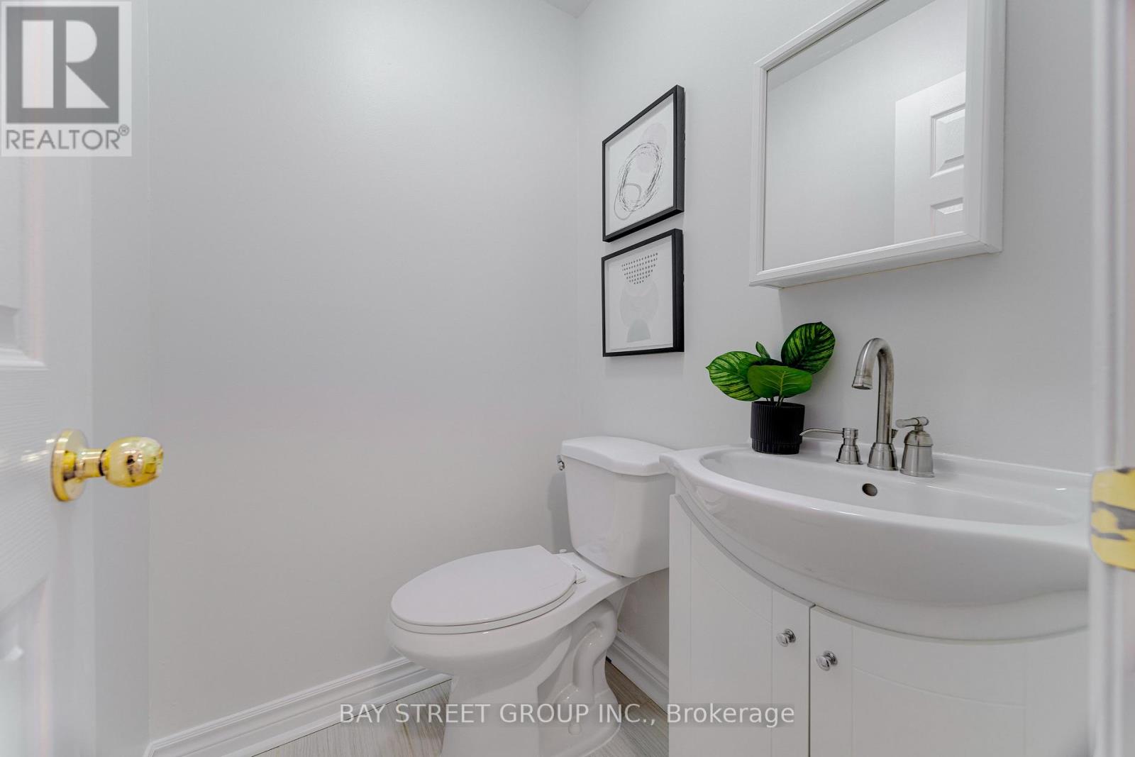 69 Bilbermar Drive, Richmond Hill, Ontario  L4S 1B9 - Photo 9 - N13179018