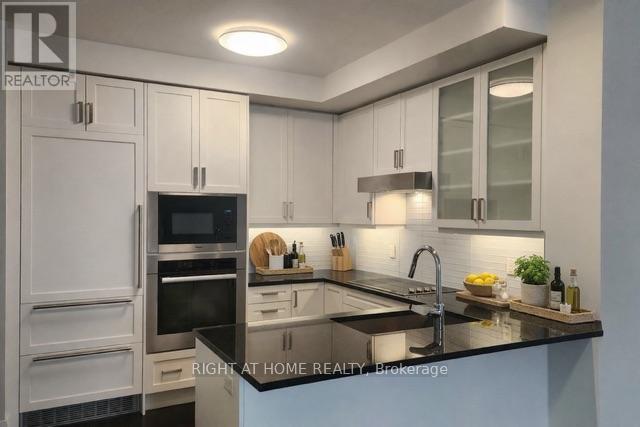 210 - 20 Fred Varley Drive, Markham, Ontario  L3R 1S4 - Photo 11 - N13179078