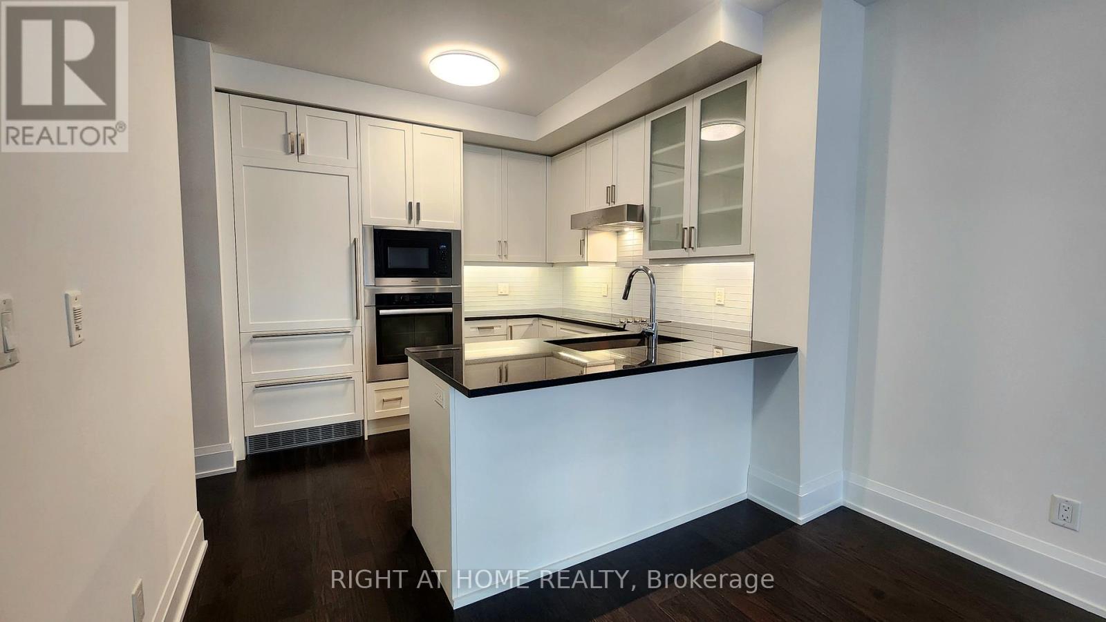 210 - 20 Fred Varley Drive, Markham, Ontario  L3R 1S4 - Photo 13 - N13179078