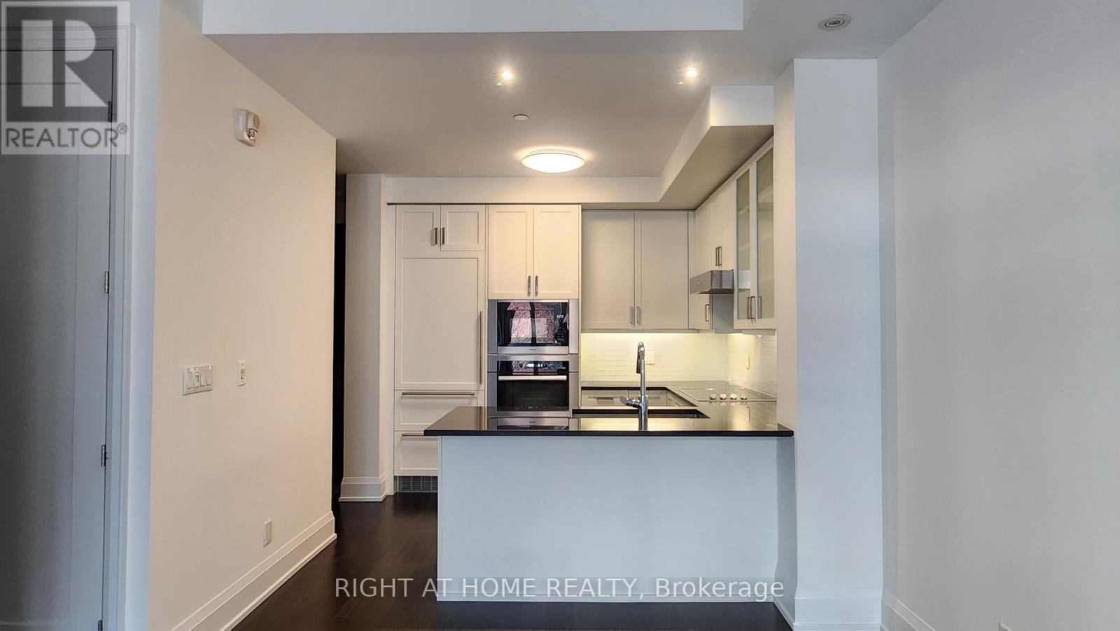 210 - 20 Fred Varley Drive, Markham, Ontario  L3R 1S4 - Photo 16 - N13179078