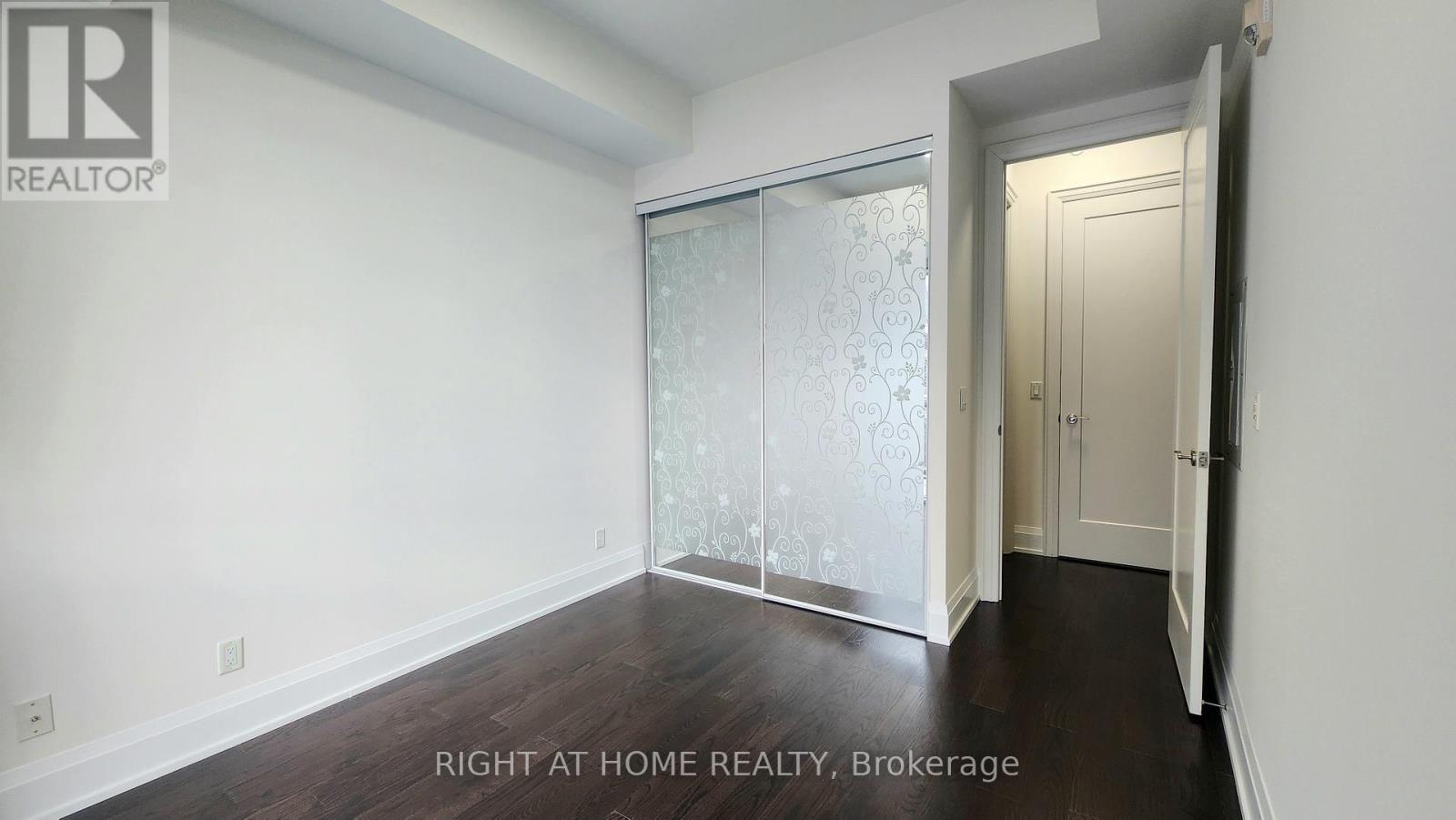 210 - 20 Fred Varley Drive, Markham, Ontario  L3R 1S4 - Photo 19 - N13179078