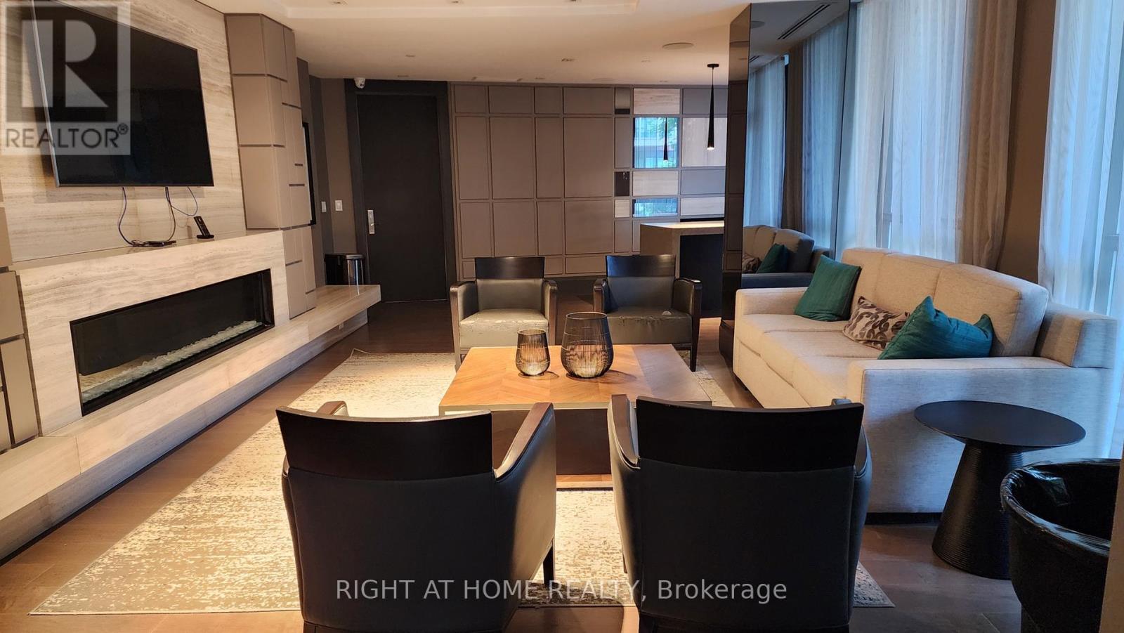 210 - 20 Fred Varley Drive, Markham, Ontario  L3R 1S4 - Photo 43 - N13179078