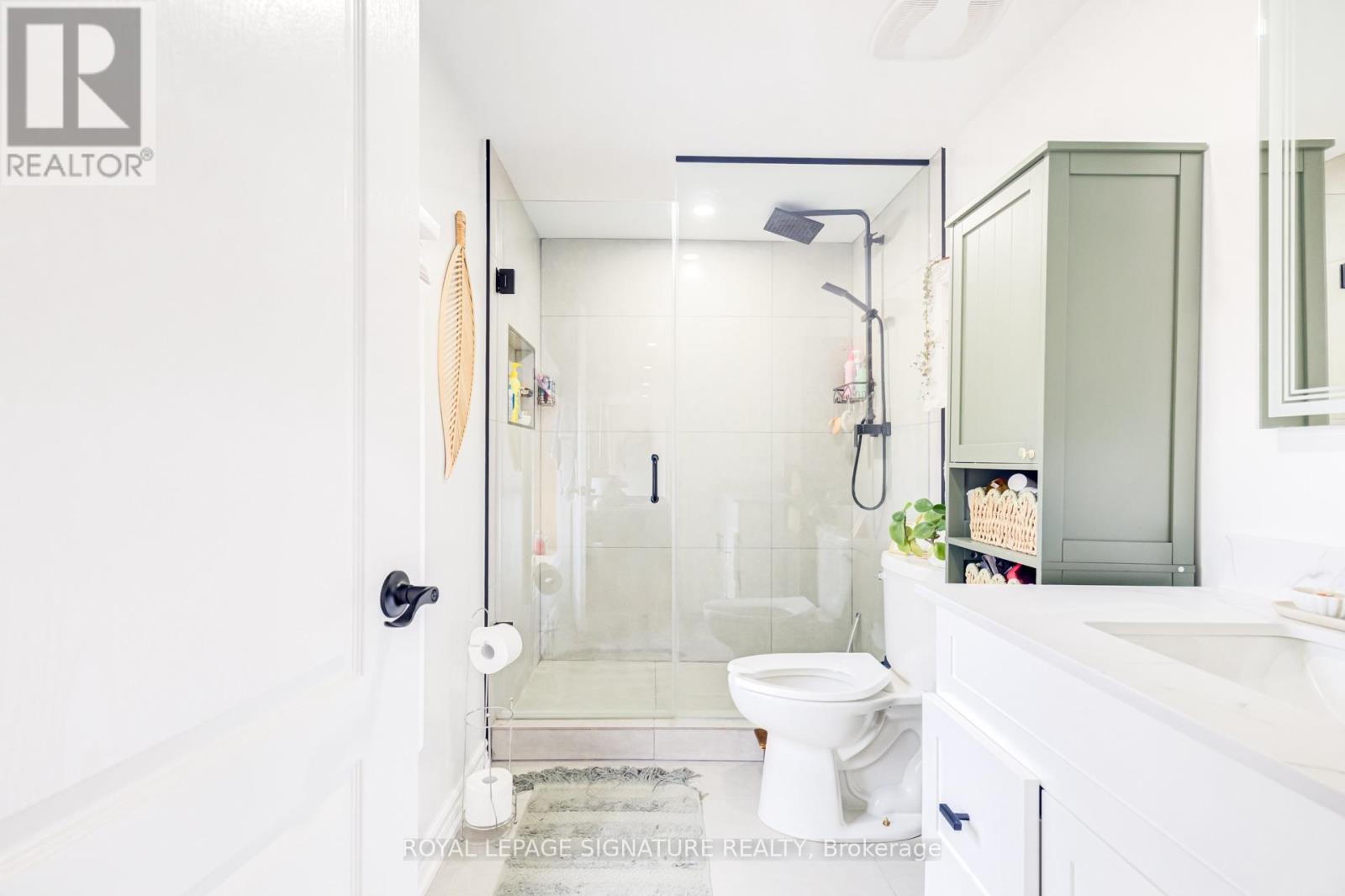 Coach - 235 Cedar Crescent, Barrie, Ontario  L4N 4A6 - Photo 11 - S13178772