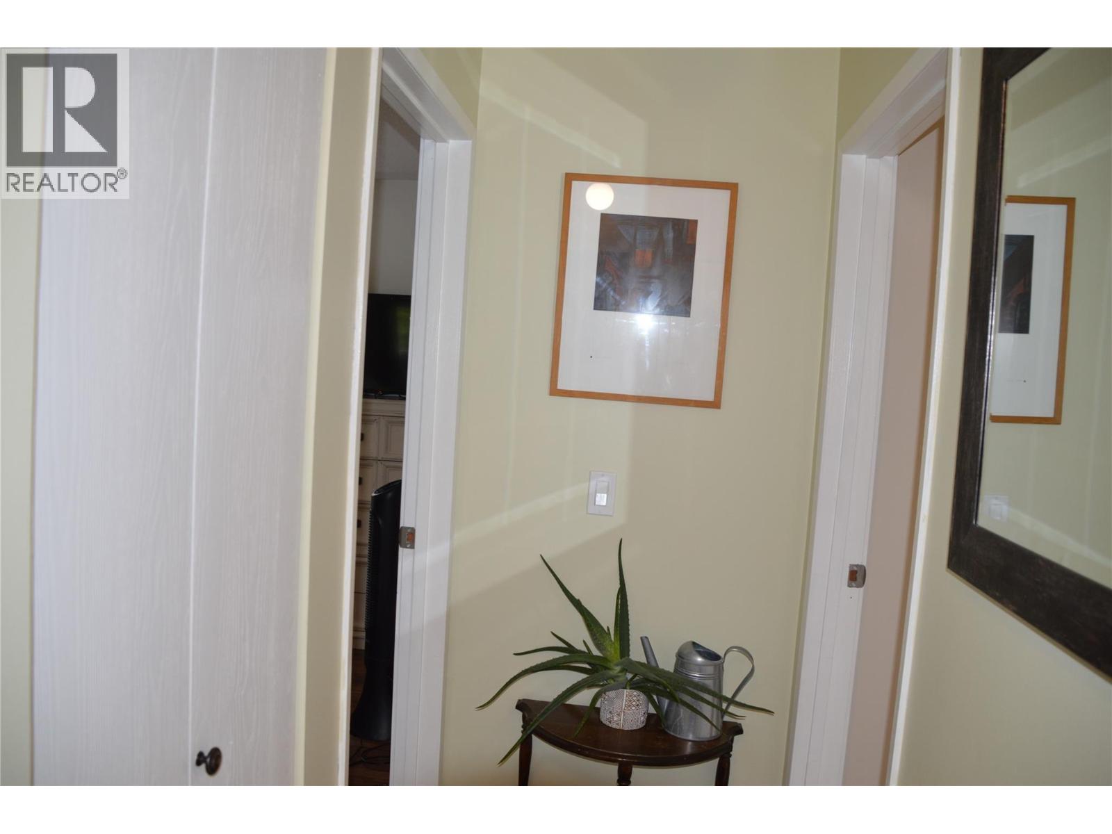 1975 Wentworth Place, Kamloops, British Columbia  V2E 2B3 - Photo 36 - 10388925