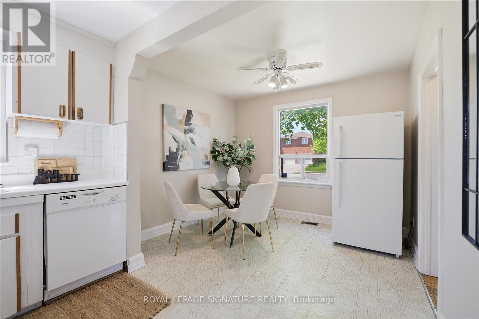 95 Glen Long Avenue, Toronto, Ontario  M6B 2M4 - Photo 12 - W13178734