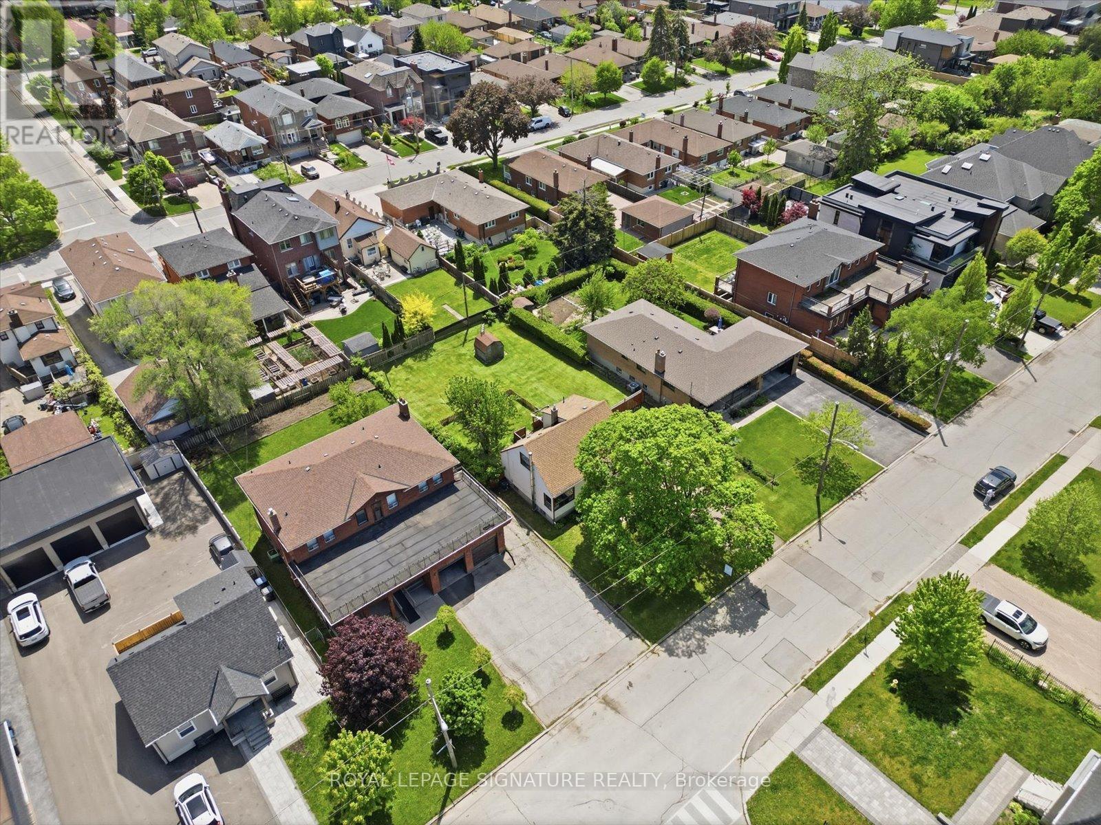95 Glen Long Avenue, Toronto, Ontario  M6B 2M4 - Photo 34 - W13178734