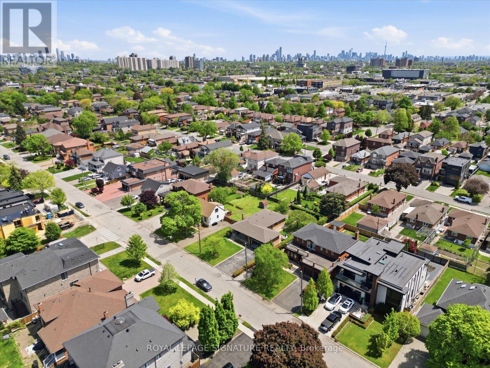 95 Glen Long Avenue, Toronto, Ontario  M6B 2M4 - Photo 35 - W13178734