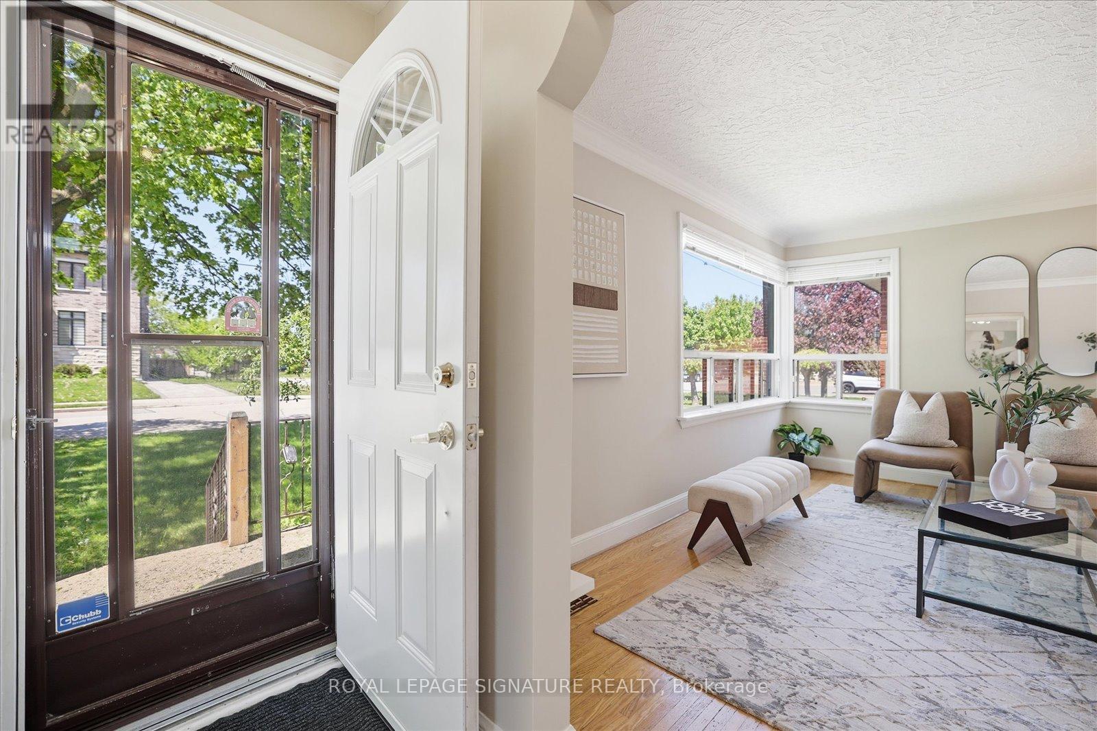 95 Glen Long Avenue, Toronto, Ontario  M6B 2M4 - Photo 5 - W13178734