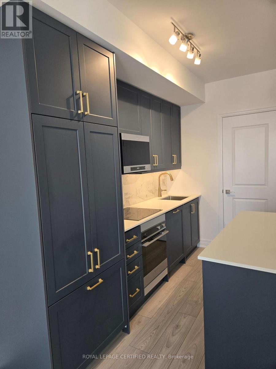 1407 - 30 Elm Drive W, Mississauga, Ontario  L5B 0N6 - Photo 5 - W13178768
