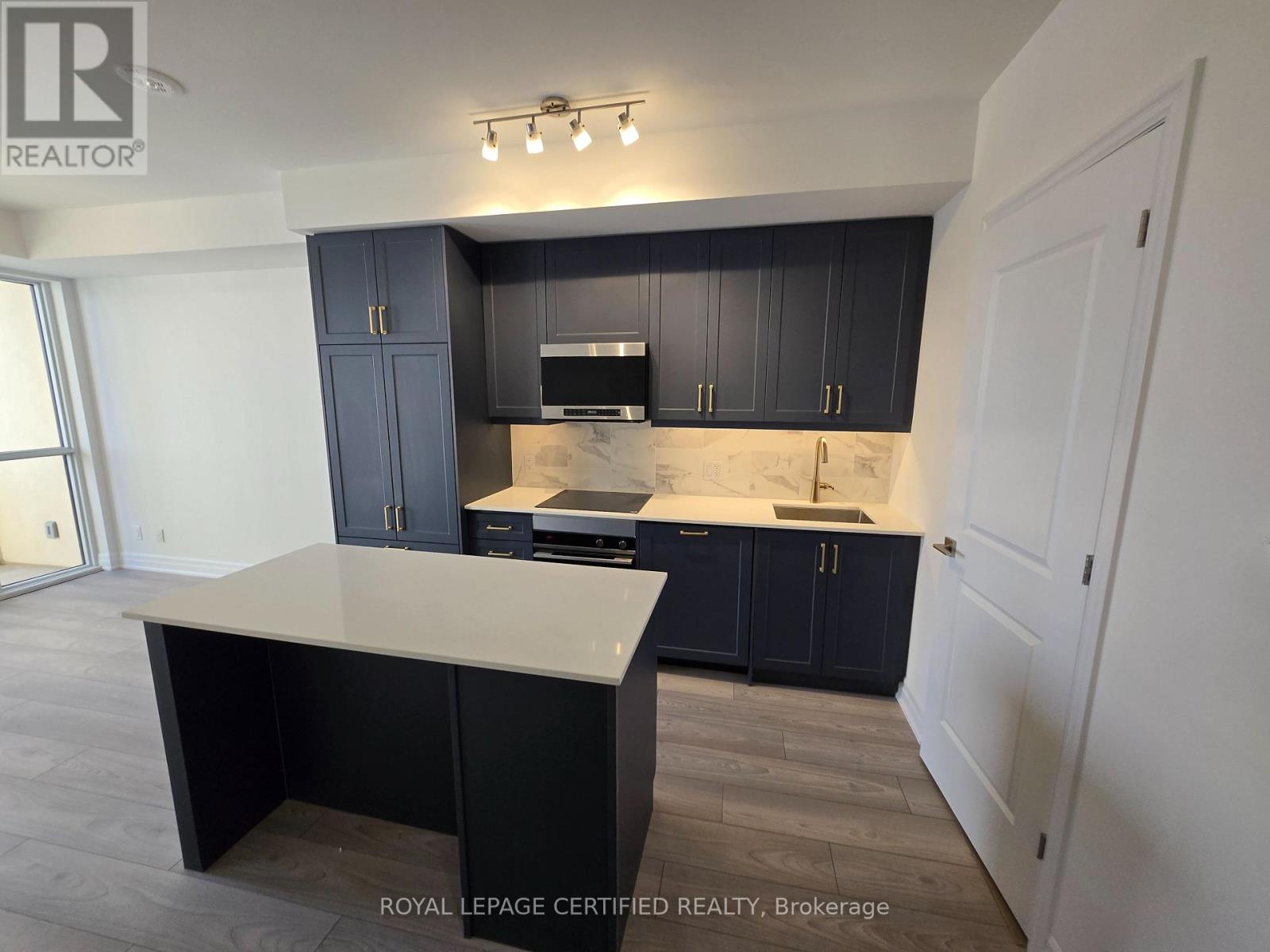 1407 - 30 Elm Drive W, Mississauga, Ontario  L5B 0N6 - Photo 7 - W13178768