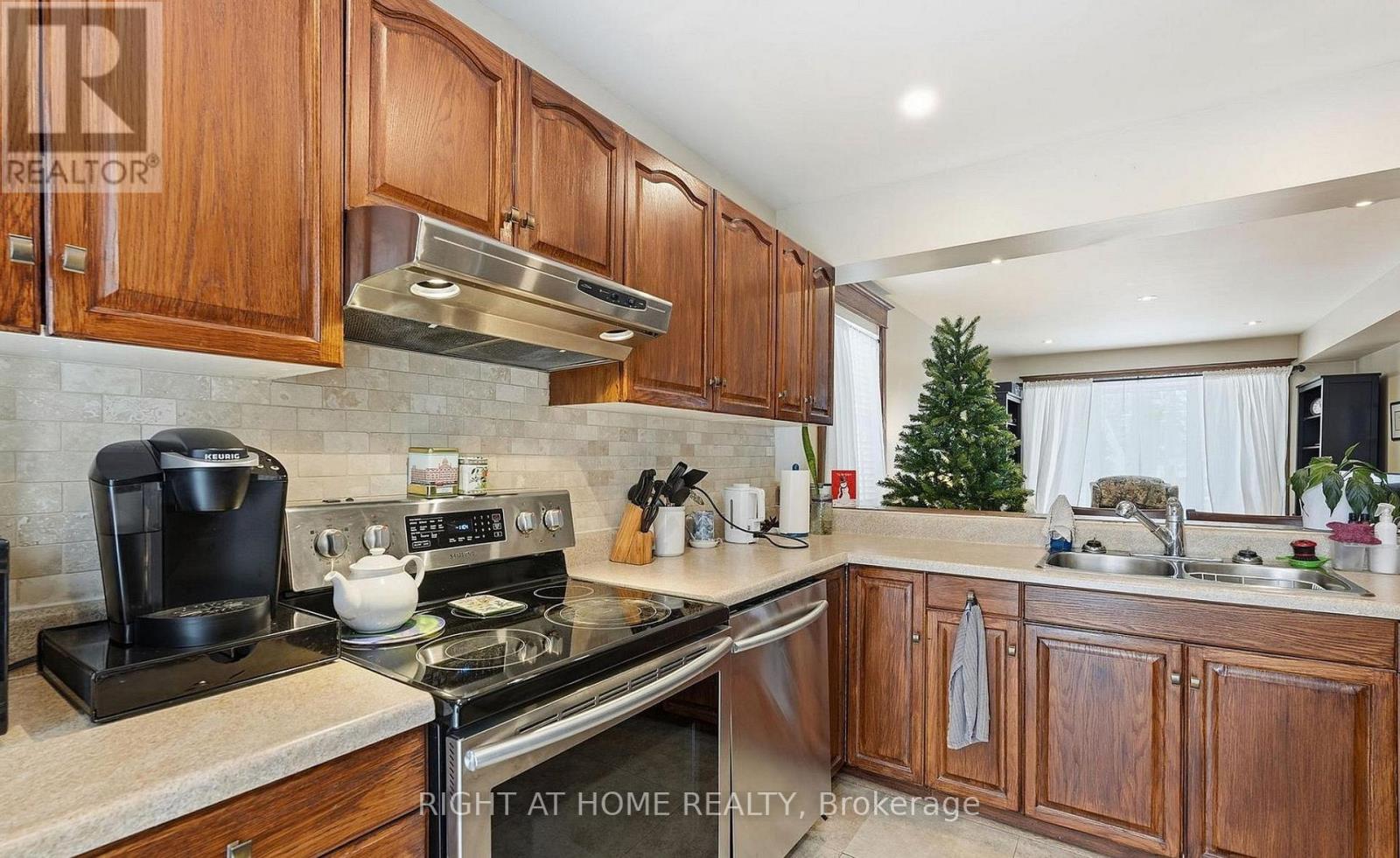 Upper - 17 Mill Street, Milton, Ontario  L9T 1R7 - Photo 11 - W13179034