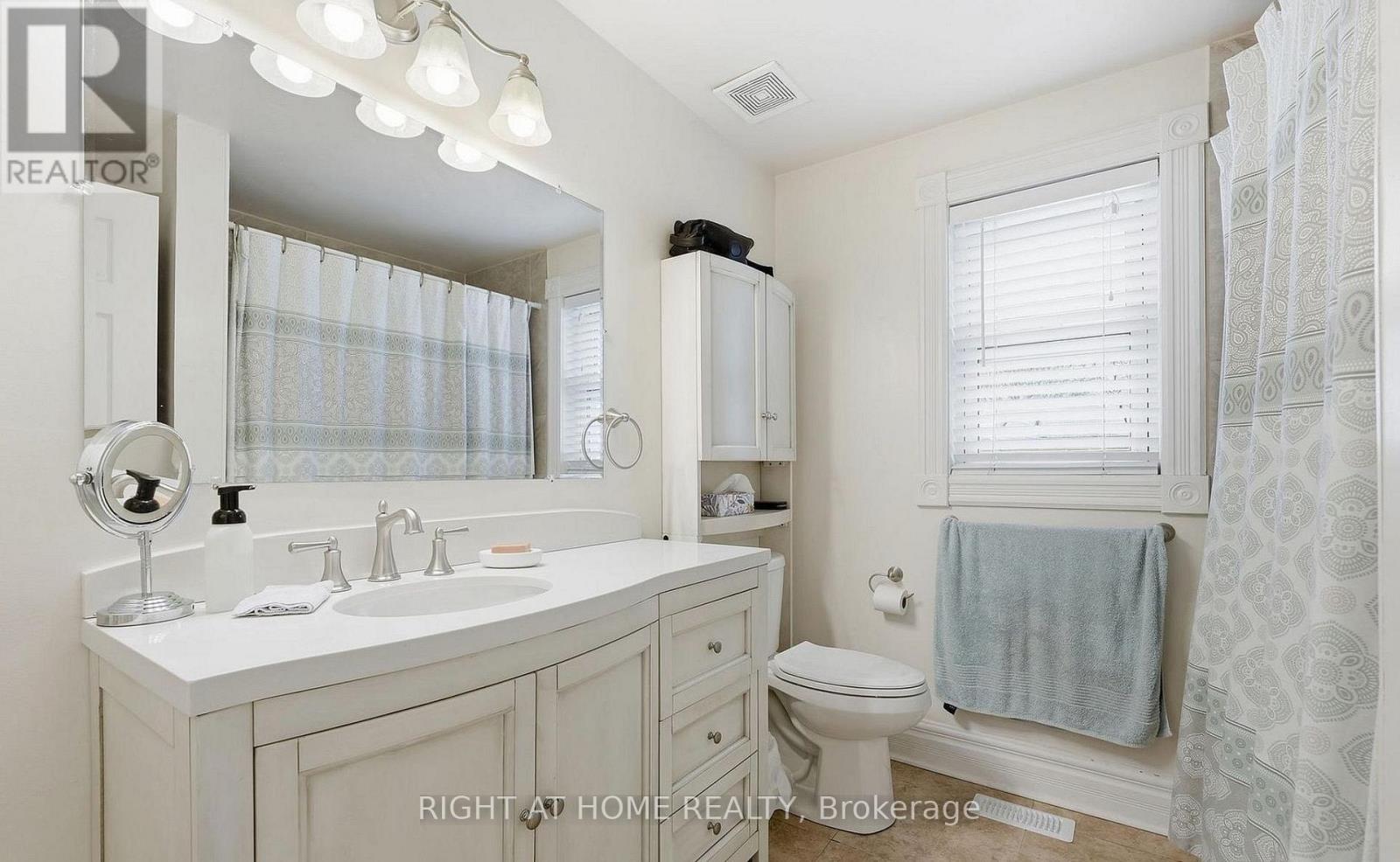 Upper - 17 Mill Street, Milton, Ontario  L9T 1R7 - Photo 15 - W13179034