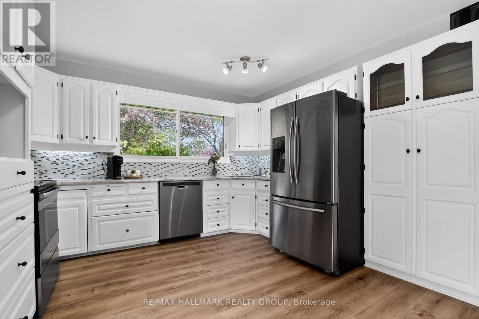 2 Birdstone Avenue, Ottawa, Ontario  K2S 0S2 - Photo 11 - X13178088