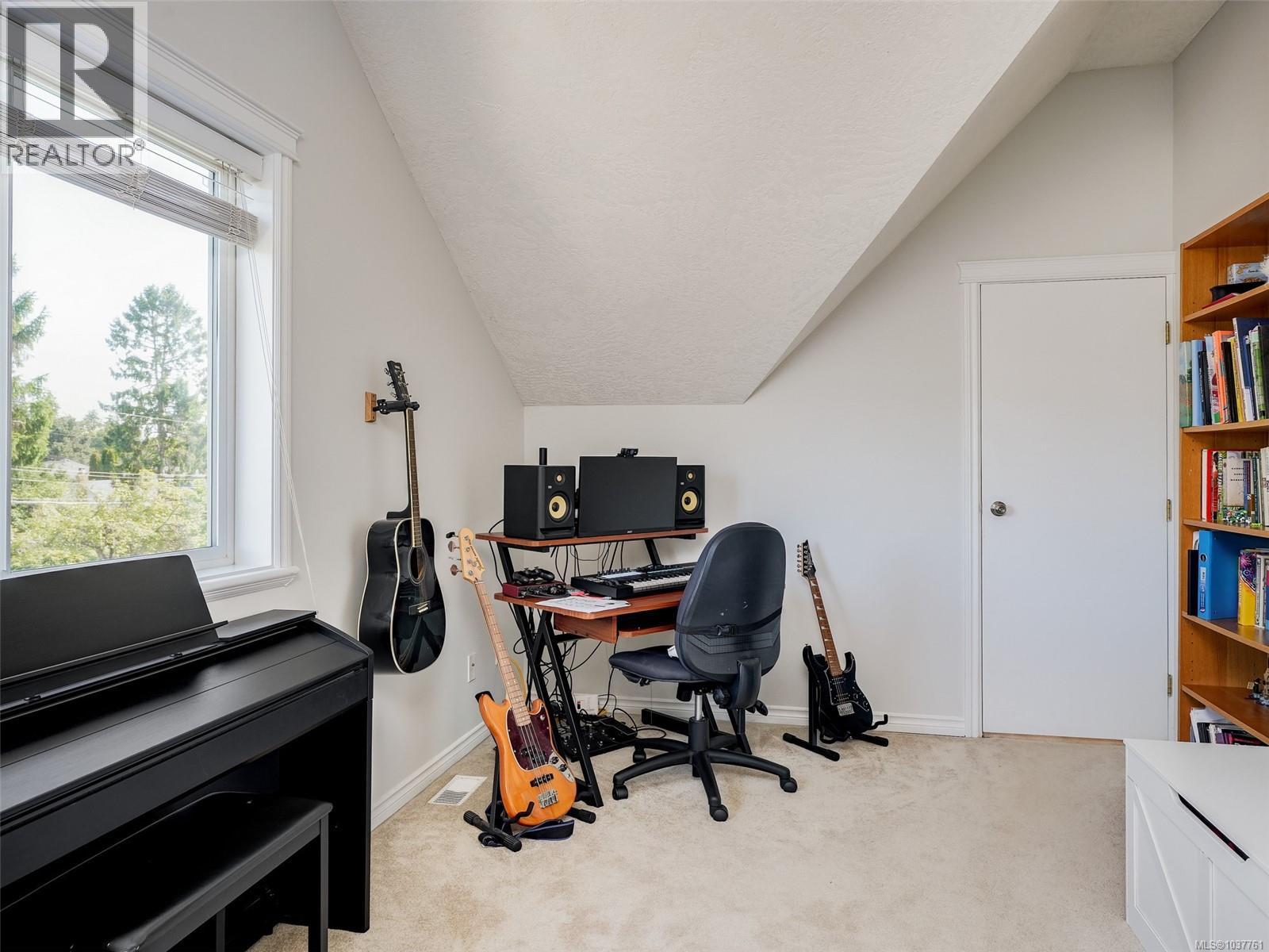 2251 Eastdowne Rd, Oak Bay, British Columbia  V8R 5P5 - Photo 15 - 1037761