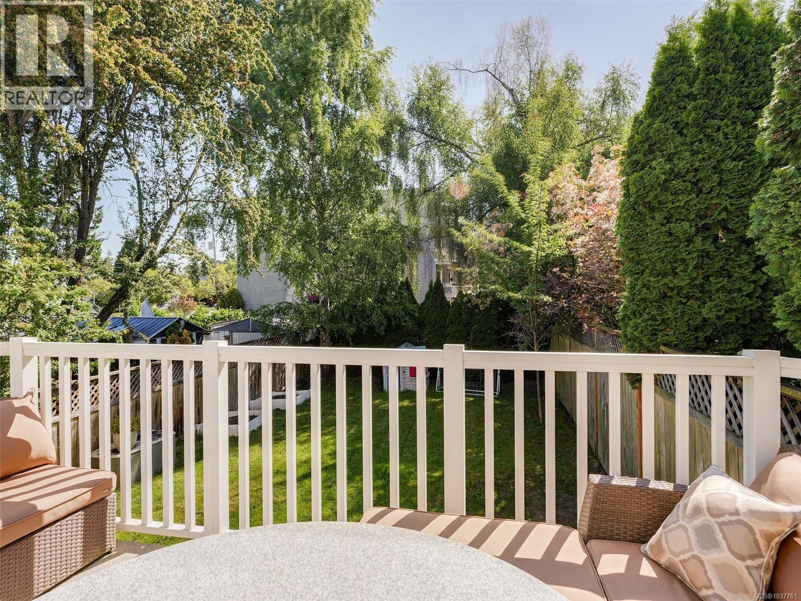 2251 Eastdowne Rd, Oak Bay, British Columbia  V8R 5P5 - Photo 23 - 1037761