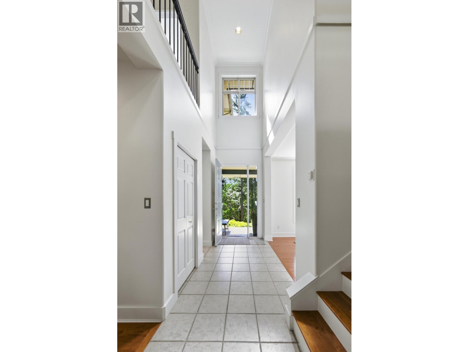 5780 Cranley Drive, West Vancouver, British Columbia  V7W 1S8 - Photo 4 - R3128455