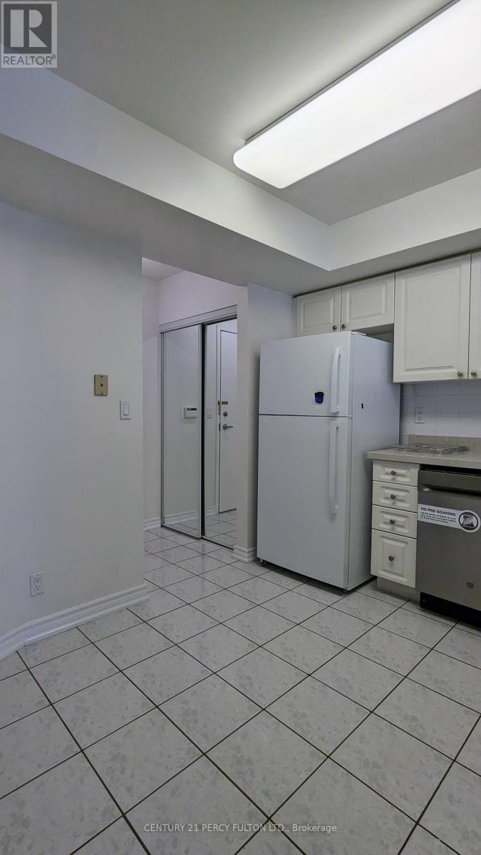 1107 - 28 Sommerset Way, Toronto, Ontario  M2N 6W7 - Photo 19 - C13179346