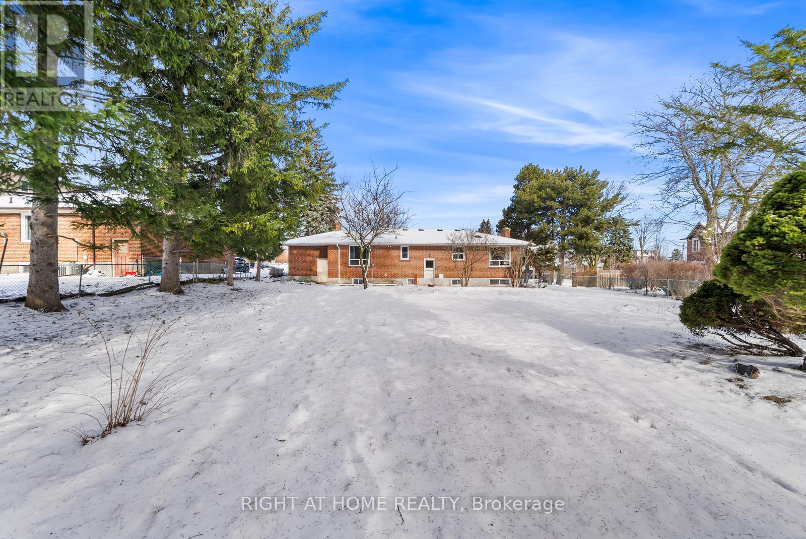35 Caswell Drive, Toronto, Ontario  M2M 3M2 - Photo 15 - C13179376