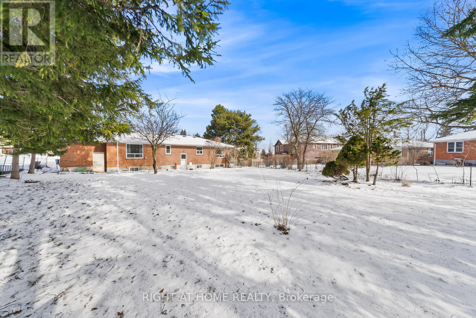 35 Caswell Drive, Toronto, Ontario  M2M 3M2 - Photo 16 - C13179376