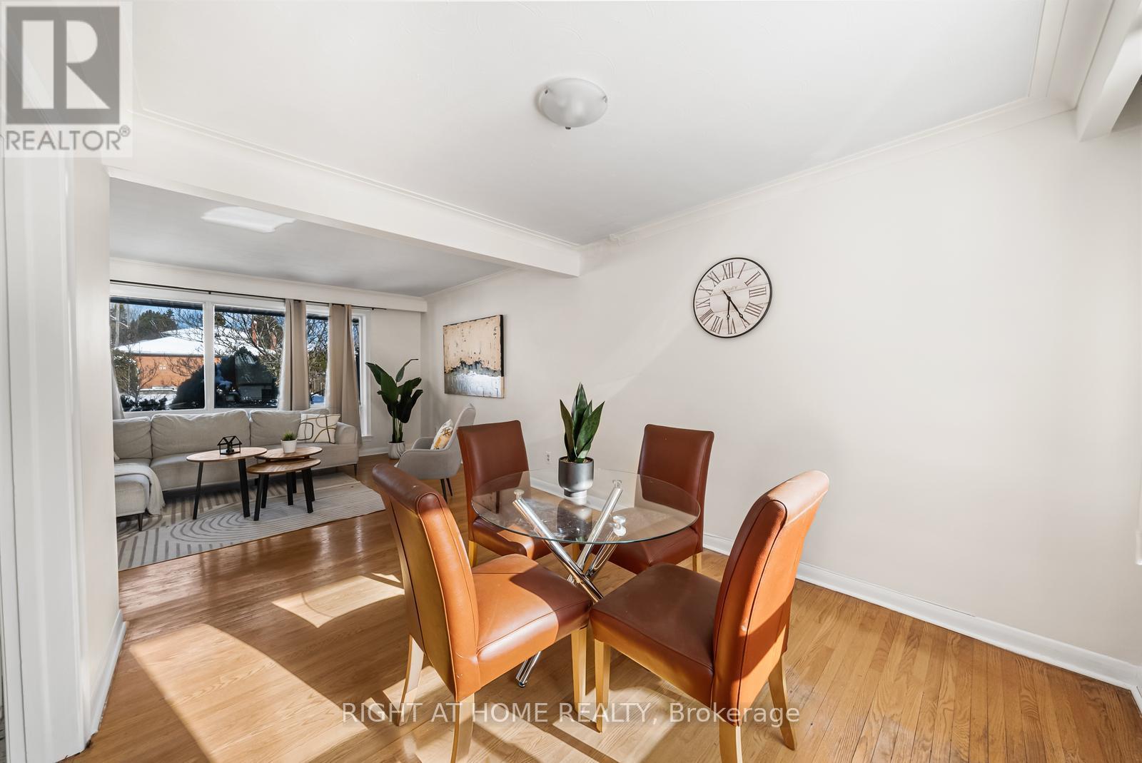 35 Caswell Drive, Toronto, Ontario  M2M 3M2 - Photo 6 - C13179376