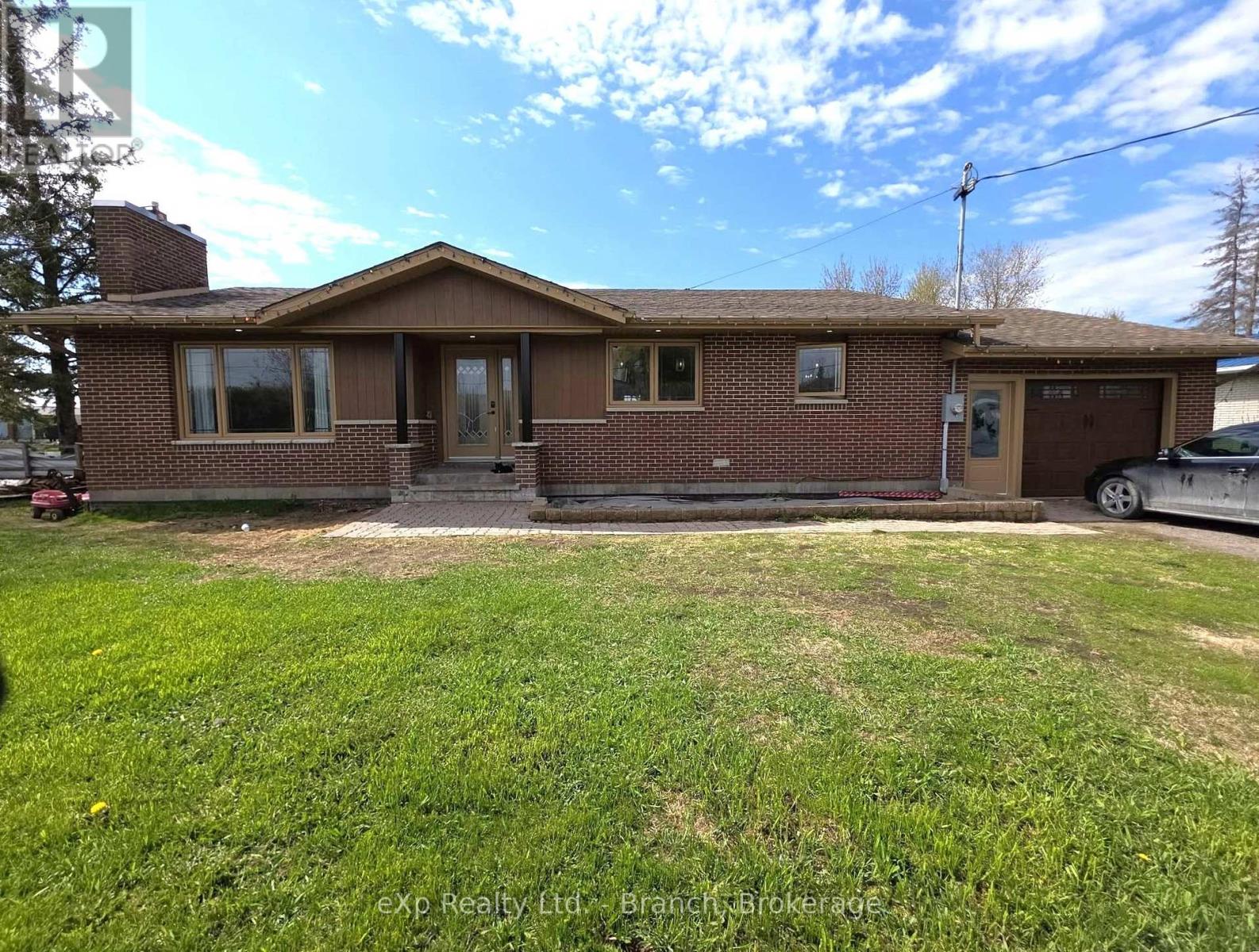 18 Main Street, Armstrong, Ontario  P0J 1S0 - Photo 2 - T12988644