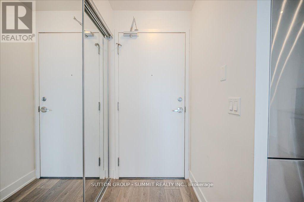 802 - 297 Oak Walk Drive, Oakville, Ontario L6H 3R6 - Photo 10 - W13179234