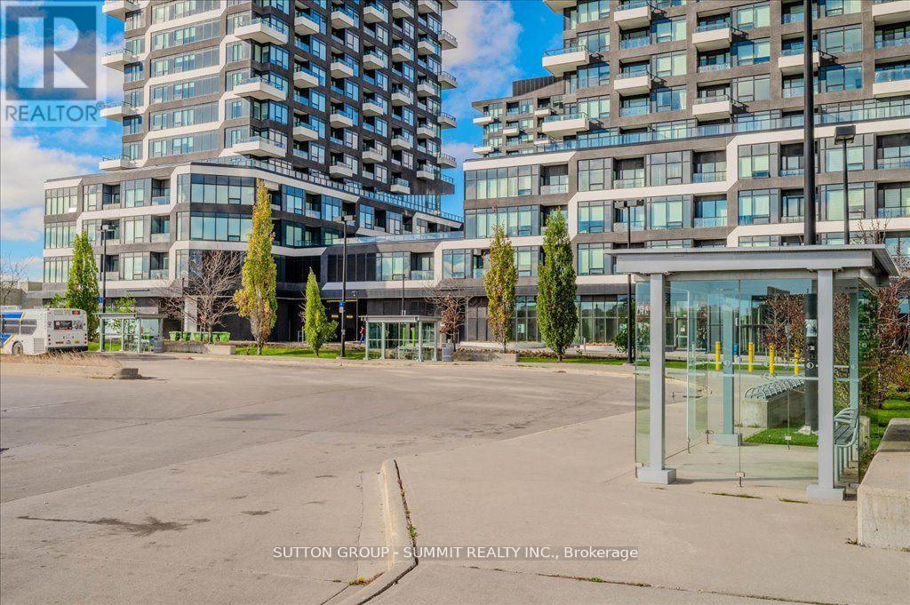 802 - 297 Oak Walk Drive, Oakville, Ontario L6H 3R6 - Photo 4 - W13179234